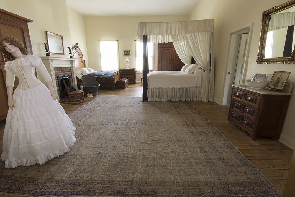 whitehall Annes bdrm manequin 616 sm